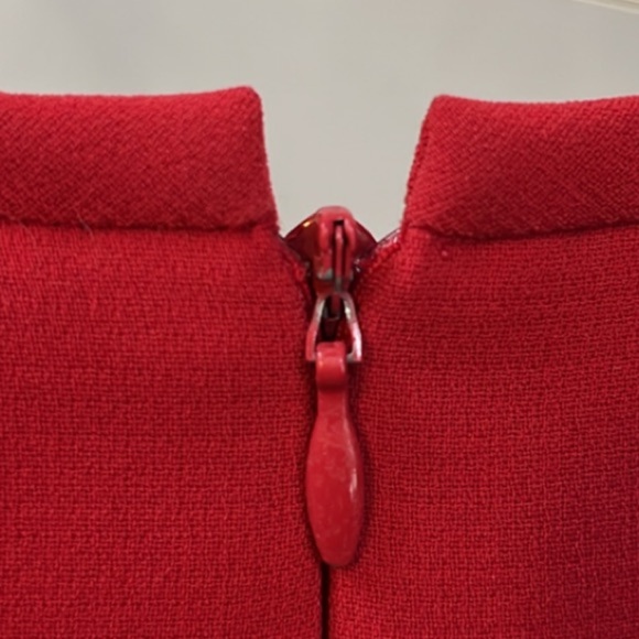 Red Knee Length Skirt with Lining and Bottom Slits Size 6 - Picture 7 of 7